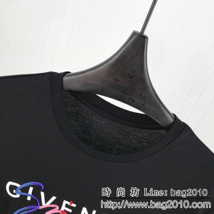 Gvc紀梵希 19ss早春新款 彩色字母刺繡短袖 精密刺繡工藝 定制面料 黑白雙色 男女同款 ydi2274